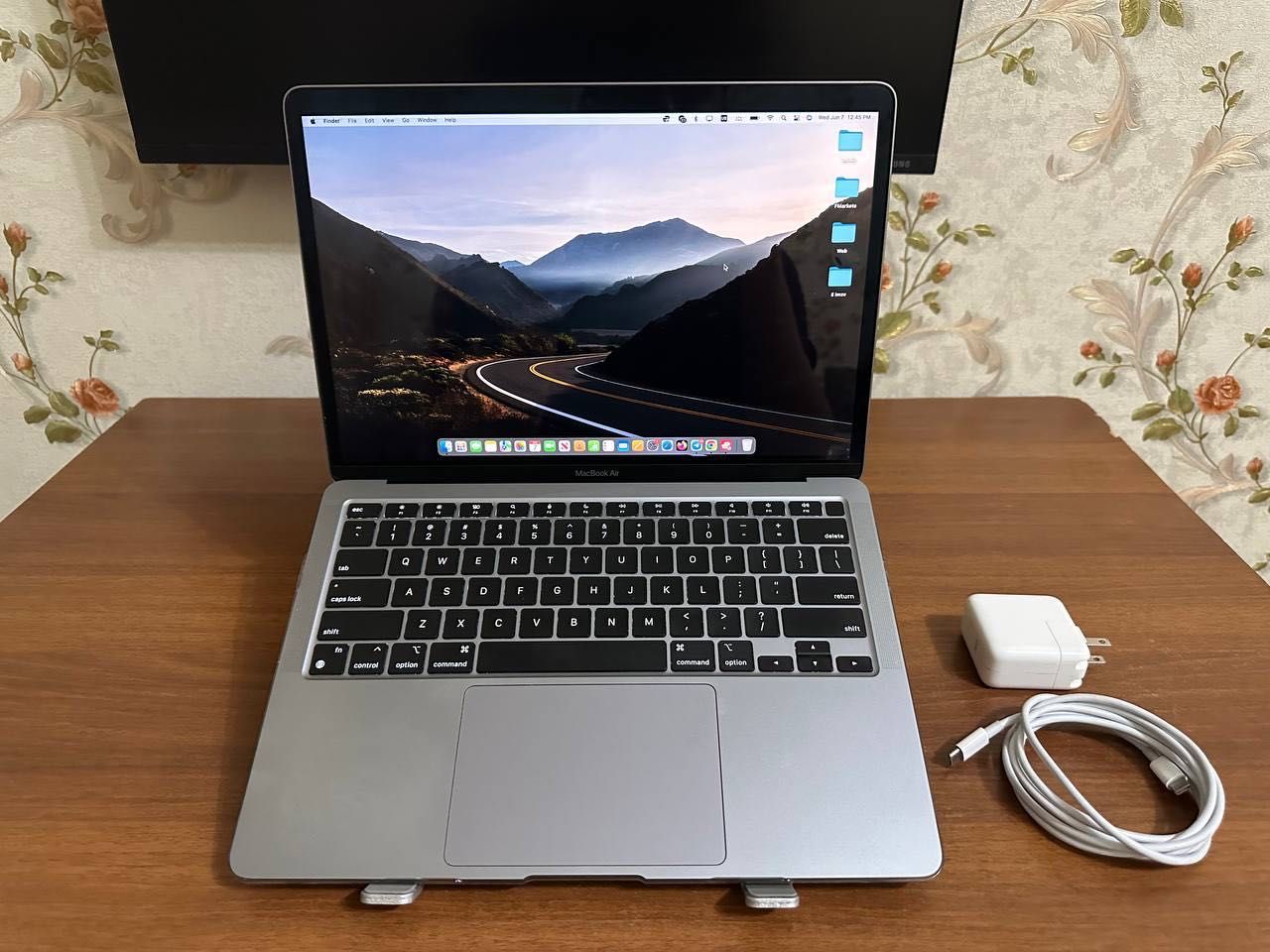 Macbook air m1 2022