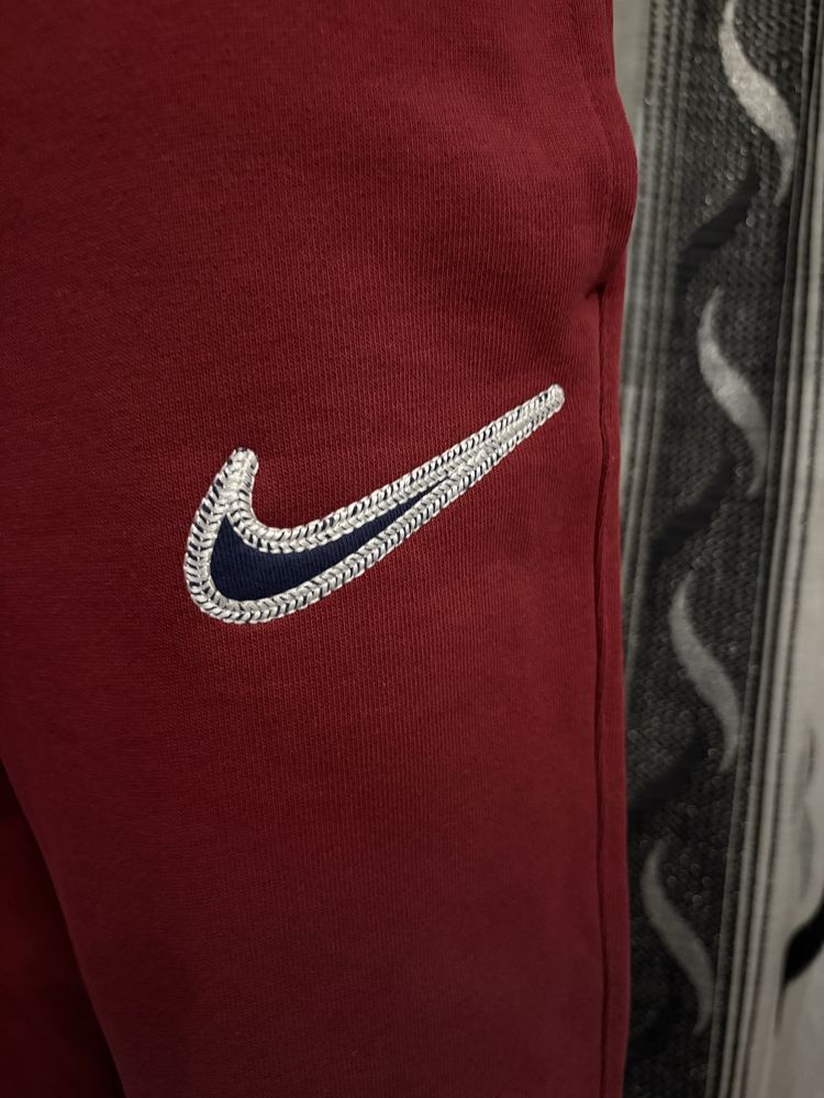 Nike долнище