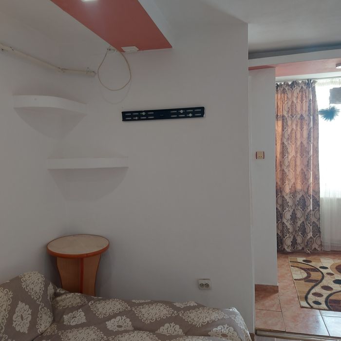 Vânzare garsoniera Crang