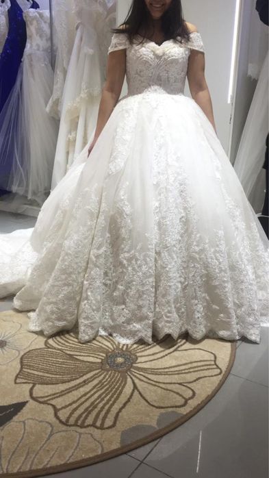 Свадебное платье