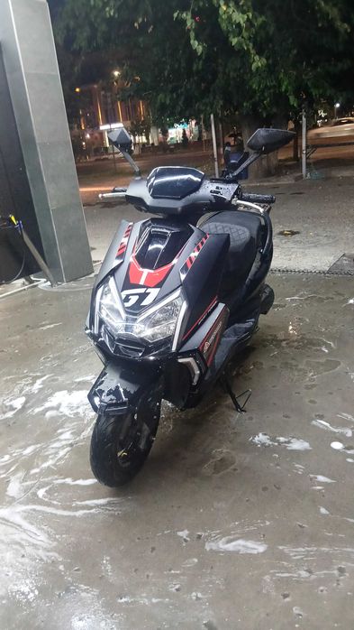 125 kubali skuter srochna sotiladi