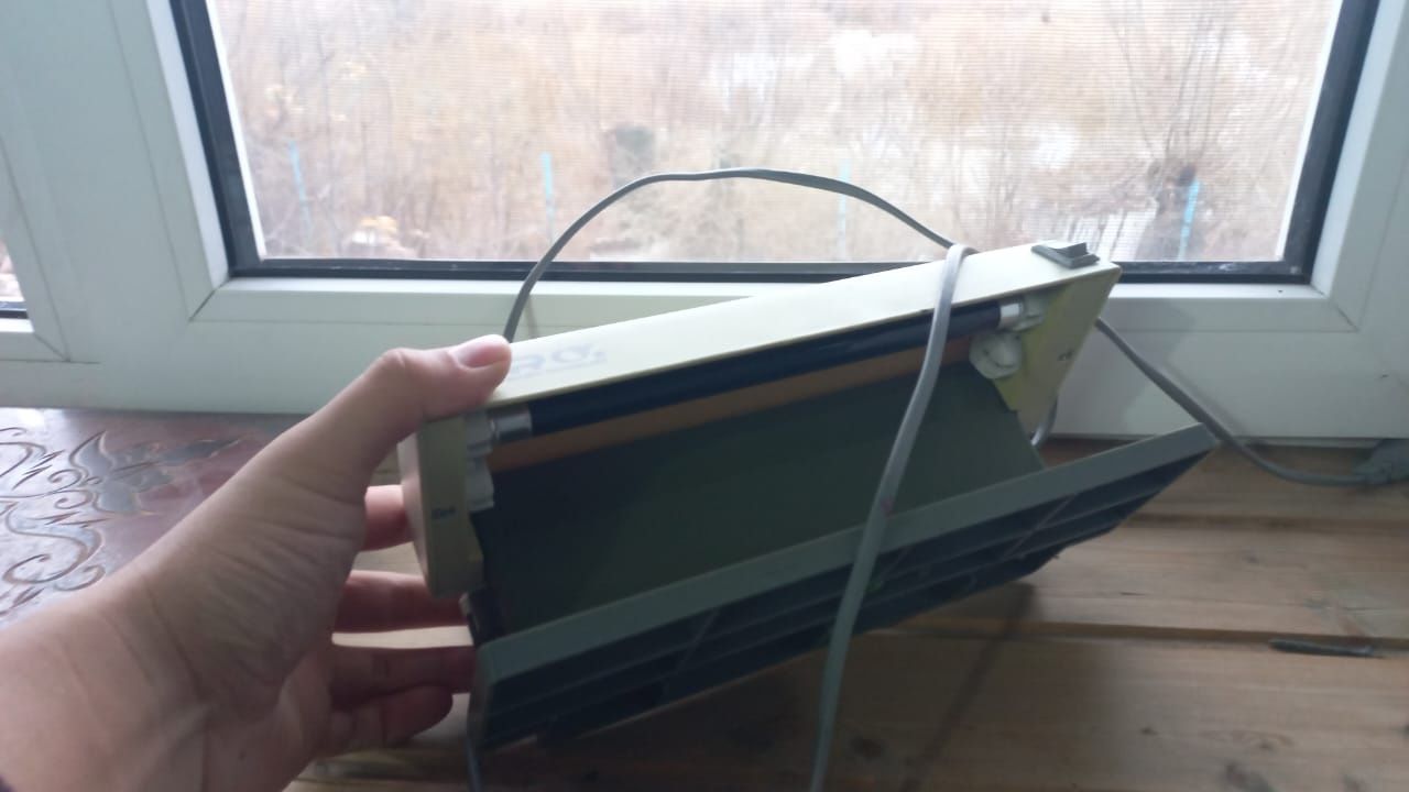ультрафиолетовый детектор банкнот