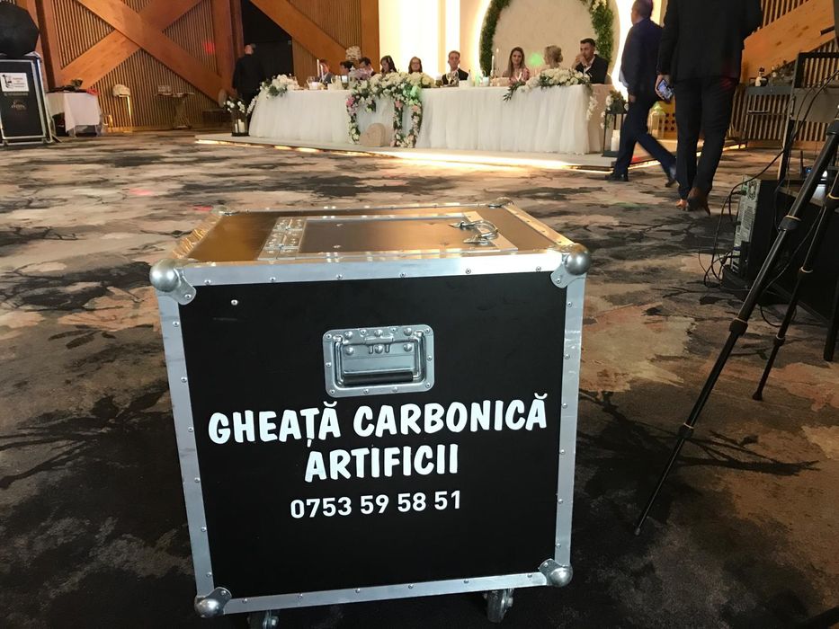 Gheata carbonica/Artificii/ Baloane de sapun cu fum
