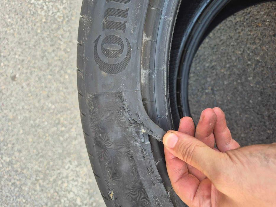Лятна гума 2 - 255/45/20 - Continental Permium Contact 6 с дефект