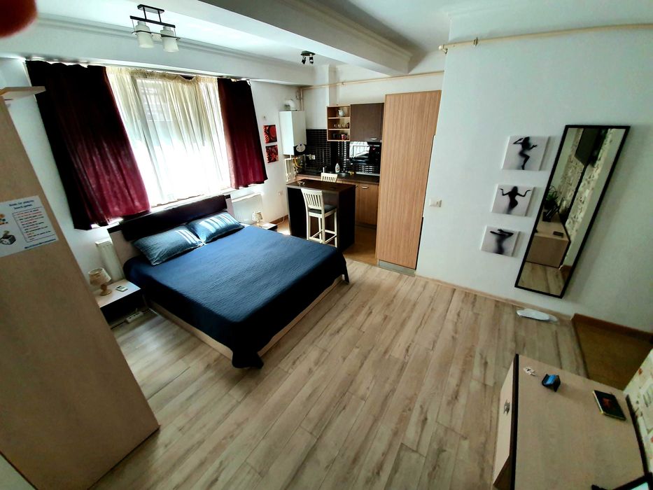 Garsoniera Mamaia centru Solid Residence cu parcare