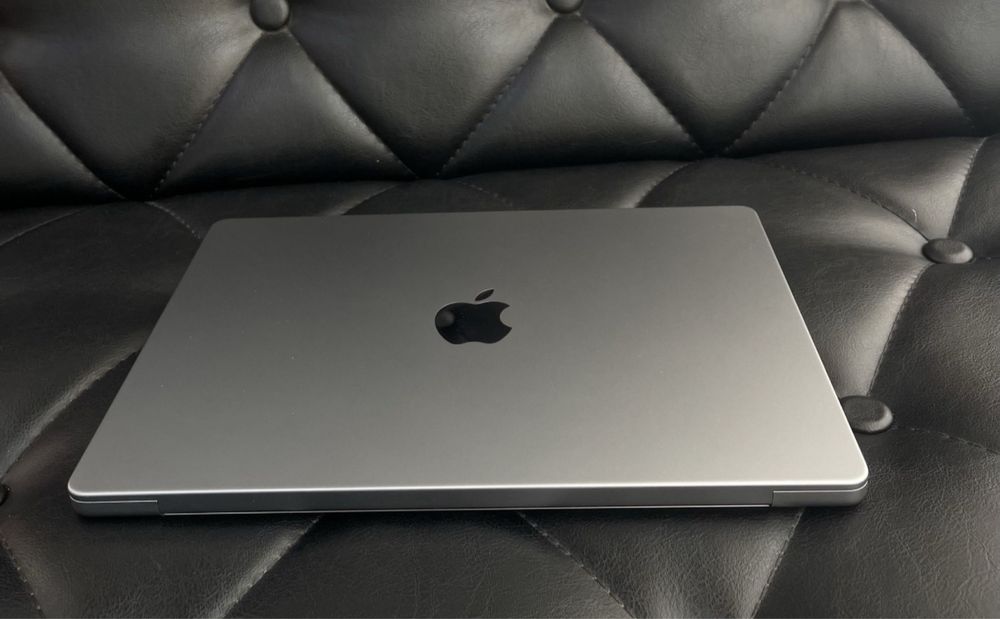 MacBook Pro M3 14-inch 2023 года в идеальном состояние