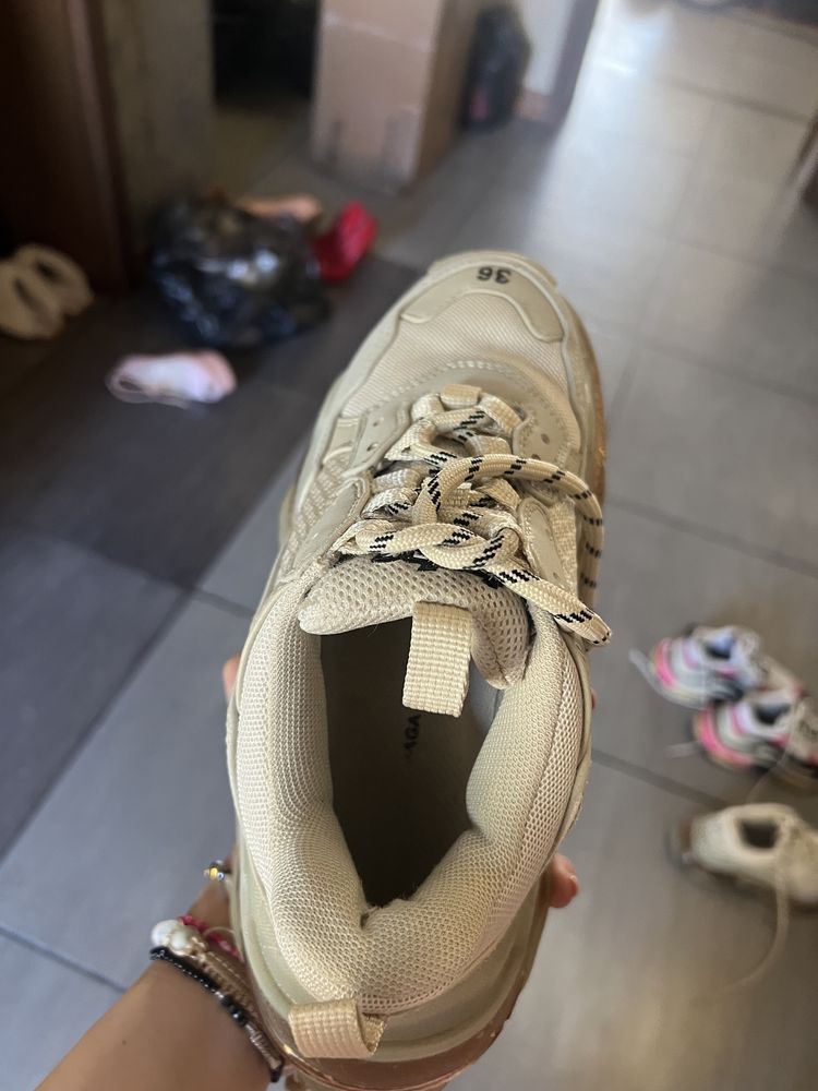 Balenciaga triple S