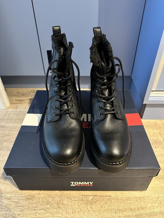 Ghete de iarna Tommy Hilfiger 46 NOI