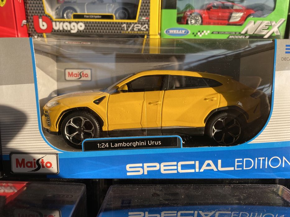 Maisto LAMBORGHINI URUS machetă auto scara 1:24