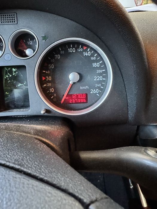 Audi TT, an fabricatie 2001 , 2500 euro negociabil