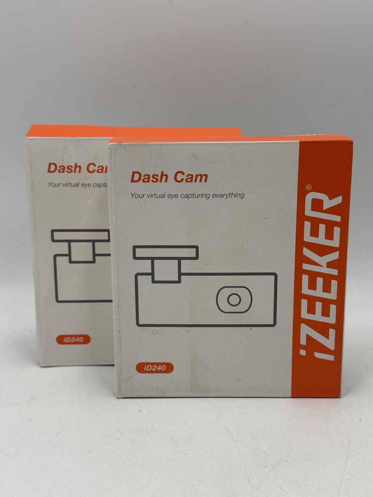 Camera Auto Izeeker ID 240 Pachet complet Cu Card Si Stick Memorie C3