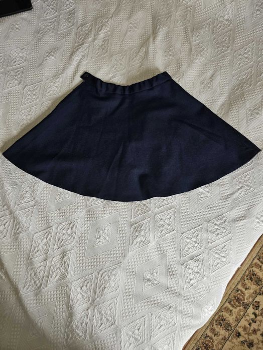 Юбка для девочек темно-синяя на рост 140см.