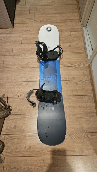 Сноуборд DRAKE и автомати DARAKE