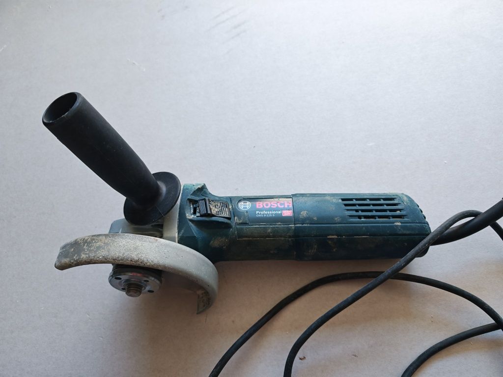 Bosch GWS 9-125S  900w
