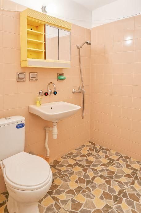 Тристаен апартамент в района на Владислав Варненчик!