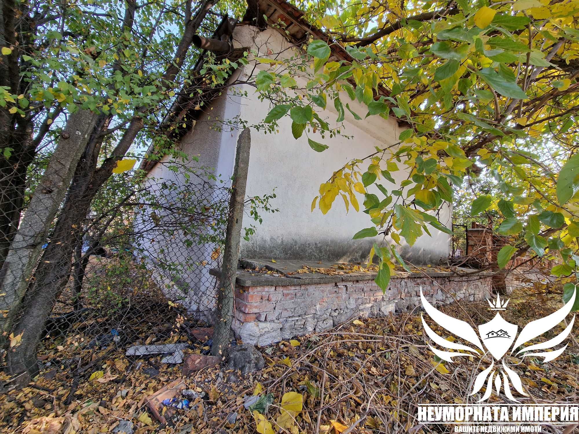 Продавам къща с 114РЗП и двор 1800кв.м. в село Конуш, обл.Пловдив