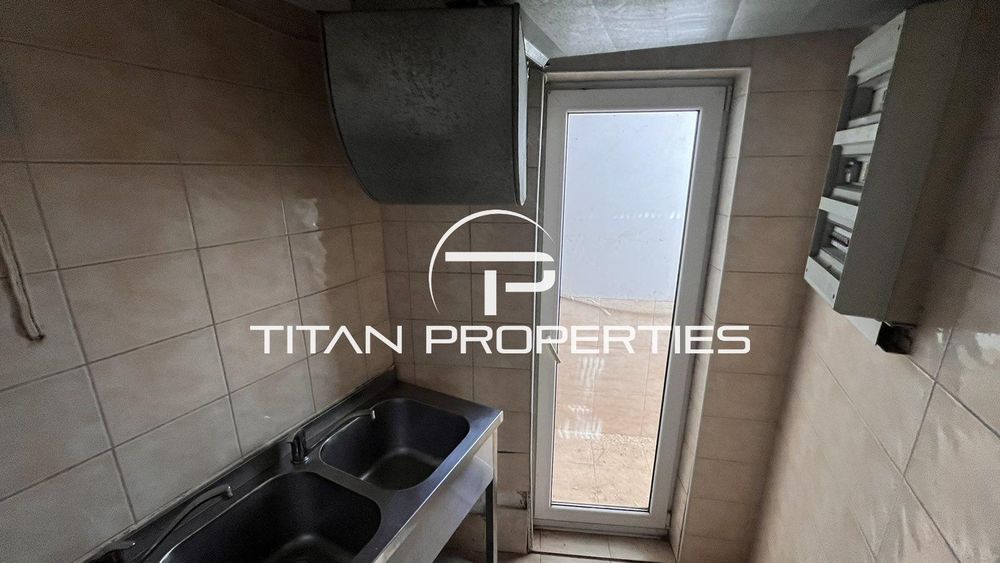 Дава се под наем Заведение в Бургас, Изгрев - 200 кв.м за 765 € - Снимка #5