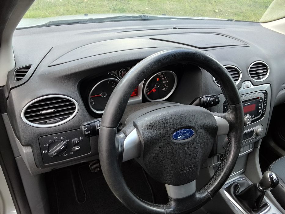 Форд фокус 2.0 i