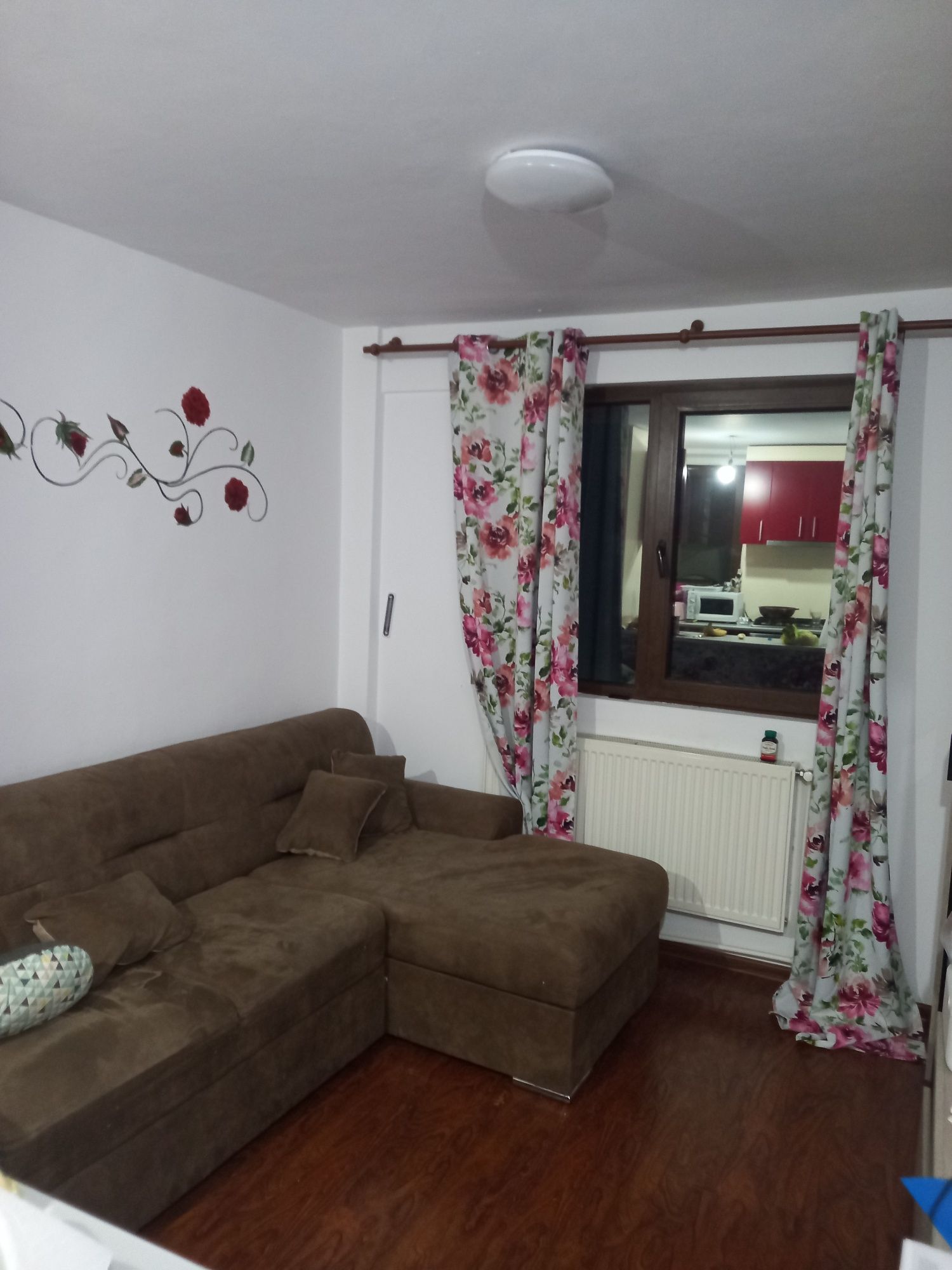 Vând apartament Lujerului