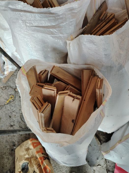 Lemne foc (parchet folosit)