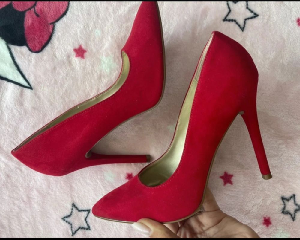 Pantofi Stiletto
