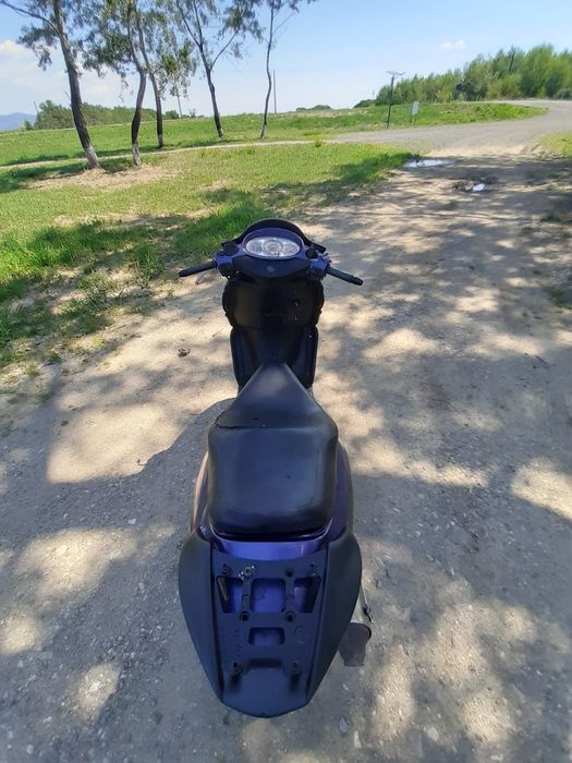 Vand/schimb Aprilia leonardo 125 cu acte