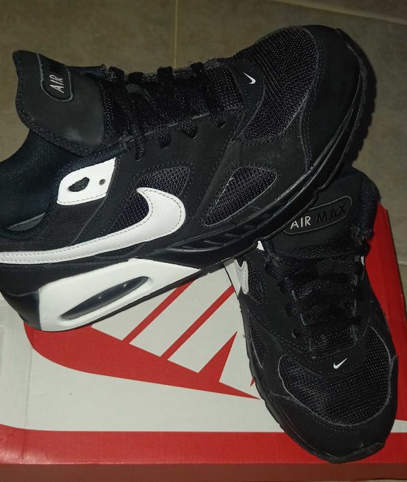 Маратонки nike air