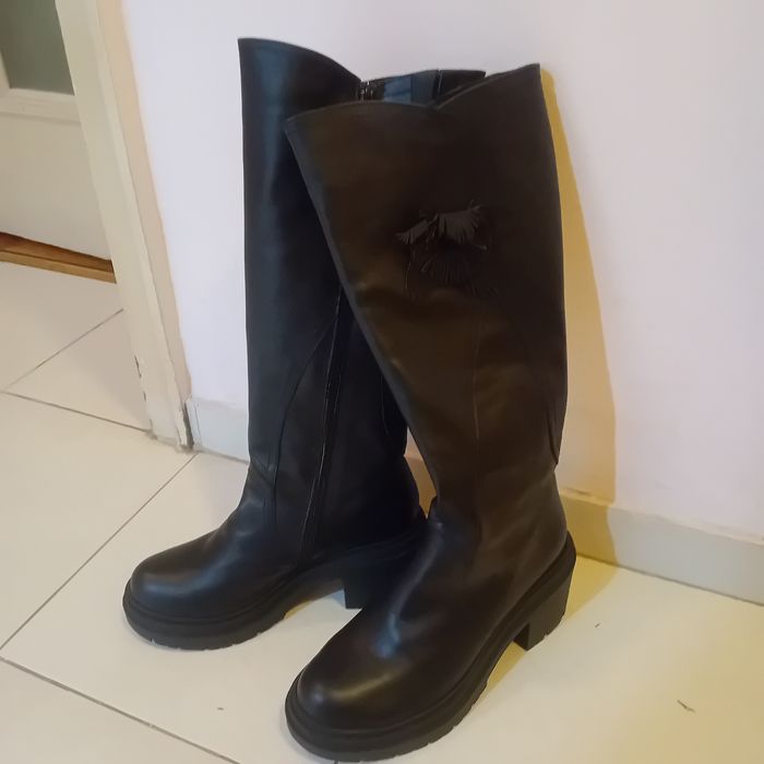 Дамски зимни ботуши