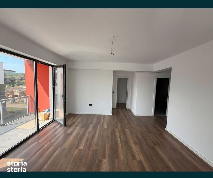 Apartament la cheie 2 camere etaj 2/4, parcare subterana bloc nou