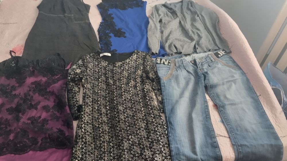 ,Отдам подростковые вещи