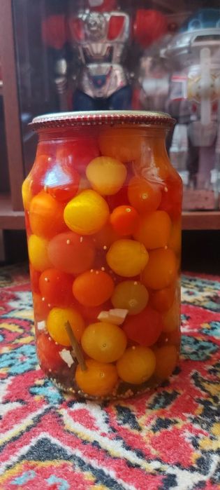 Продам маринованные домашние помидоры