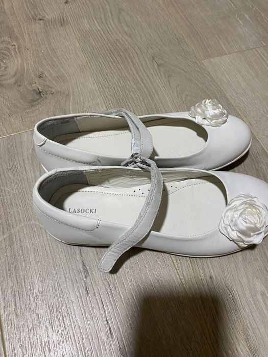 Balerini piele nr 34 - 80 lei