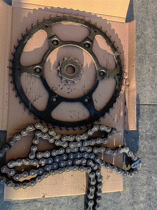 Венци и верига Honda CRF 450