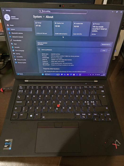 Laptop Lenovo ThinkPad X1 Carbon Gen 9 i7-1165G7 16Gb DDR4 512Gb NVMe