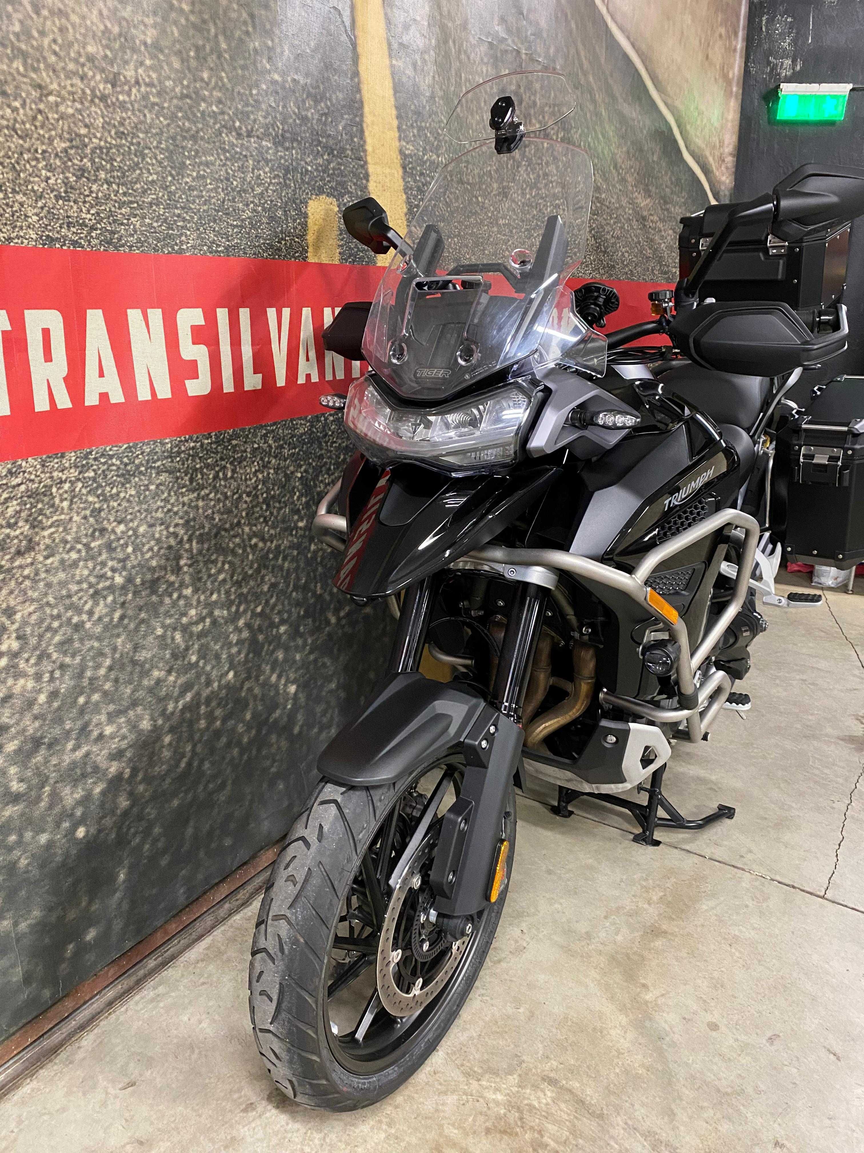 Triumph Tiger 1200 GT Explorer       (GS RT RS adventure,