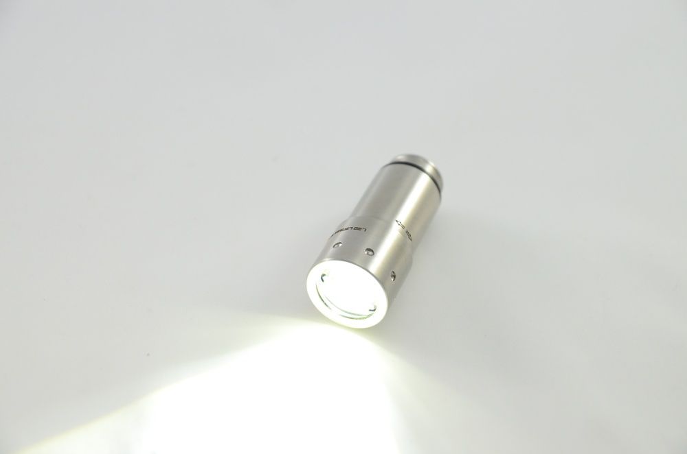 фенер за запалка на автомобил Led Lenser, нов, немски, от Германия