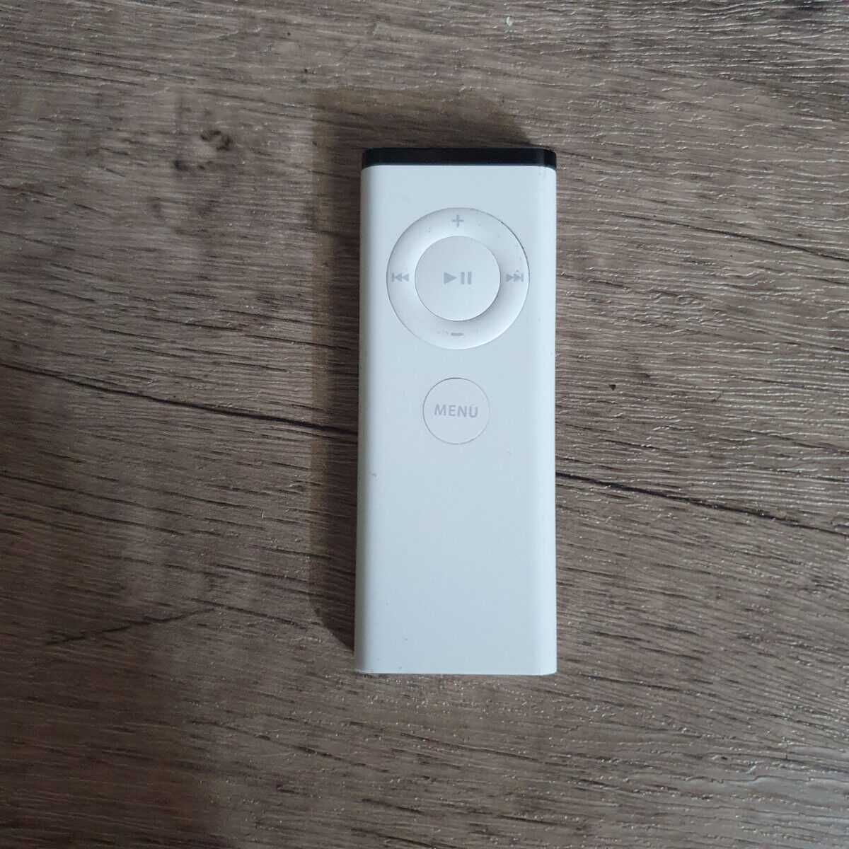 Apple A1156 White Wireless Remote Control for Apple TV, MacBook