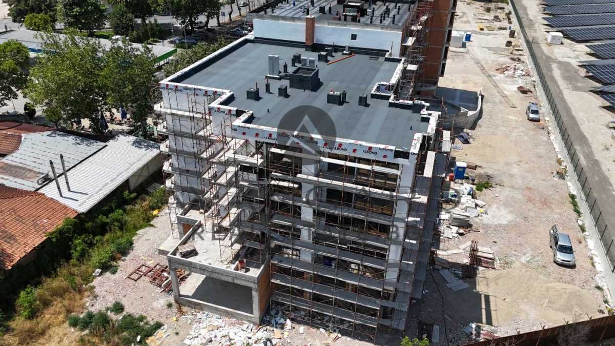Продава се Тристаен апартамент в Пловдив, Център - 108 кв.м за 1200 €/кв.м - Снимка #2
