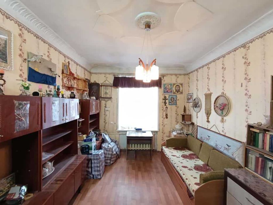 $ продам 2-х комнатную квартиру в Сортировке!