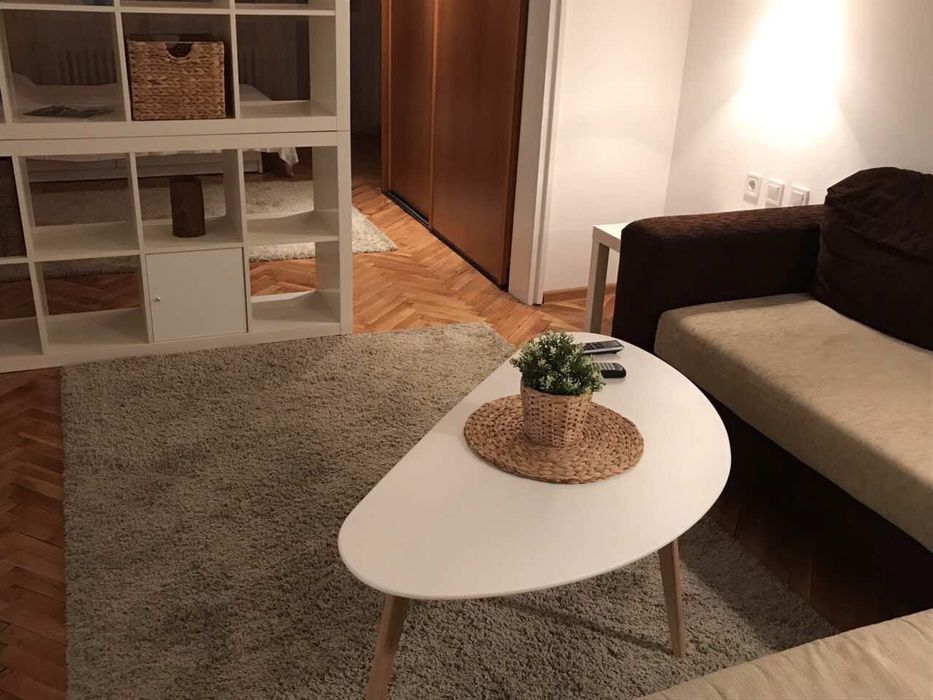 Дава се под наем Тристаен апартамент в София, Център - 87 кв.м за 867 € - Снимка #1