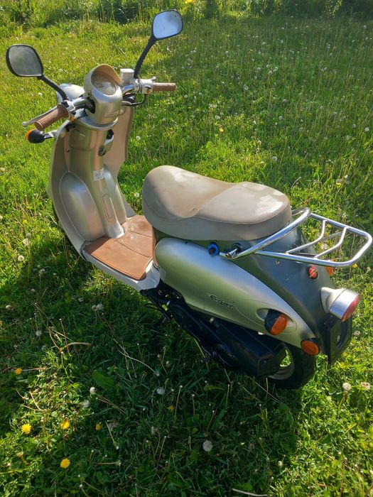 2 scutere , honda lead , garelli capri 50 cu documente