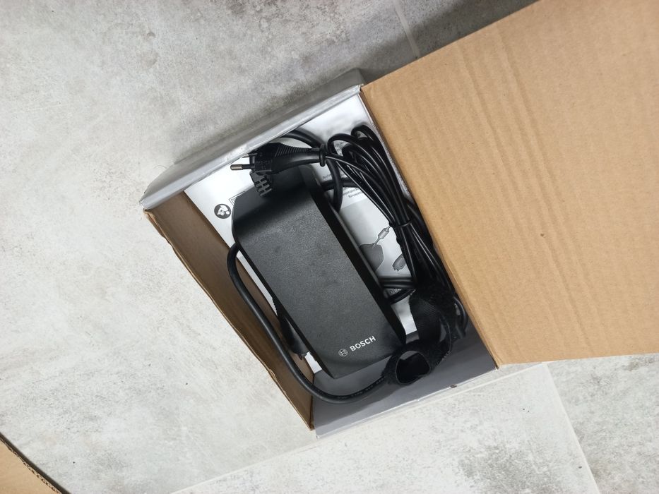 Зарядно за електрически велосипеди  Bosch  2 A