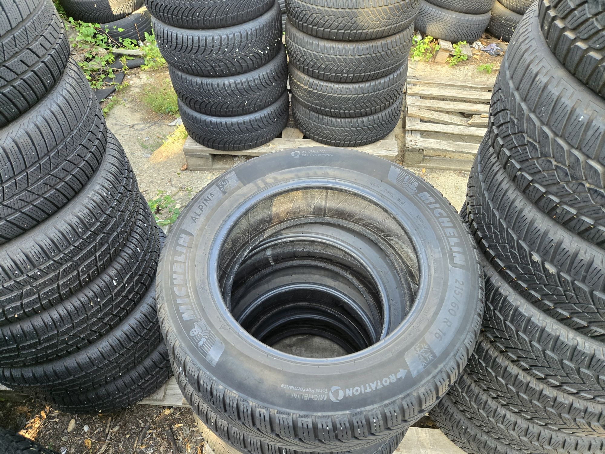 4бр. 215 60 16 Michelin зимни.