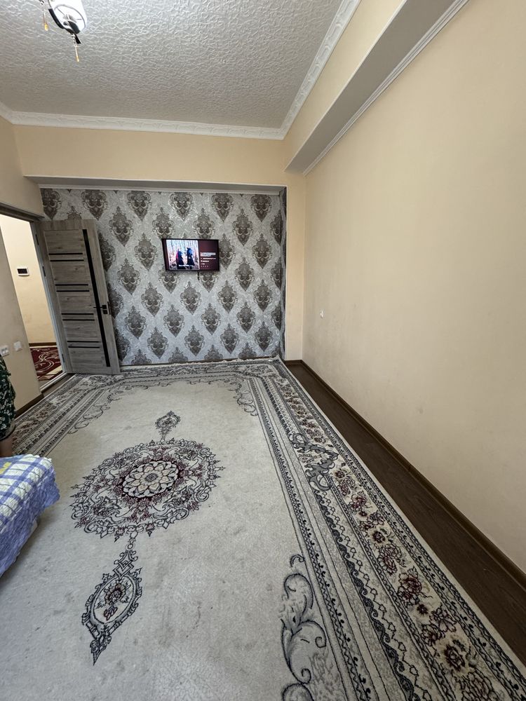 1 xonali kvartira sotiladi euro shar