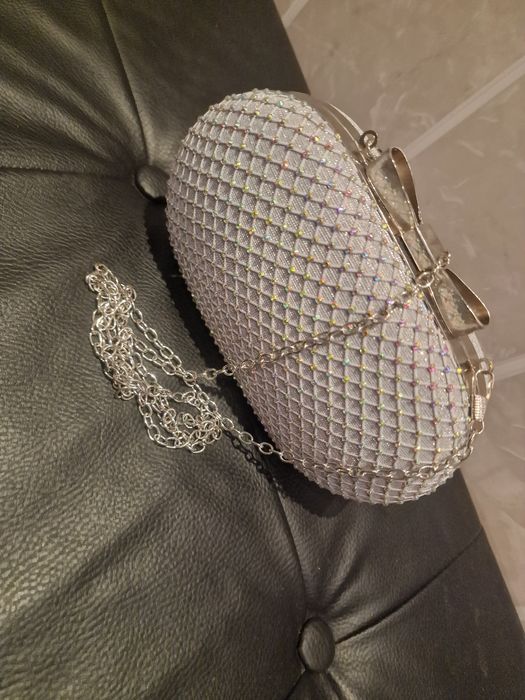 Дамска чантичка за повод