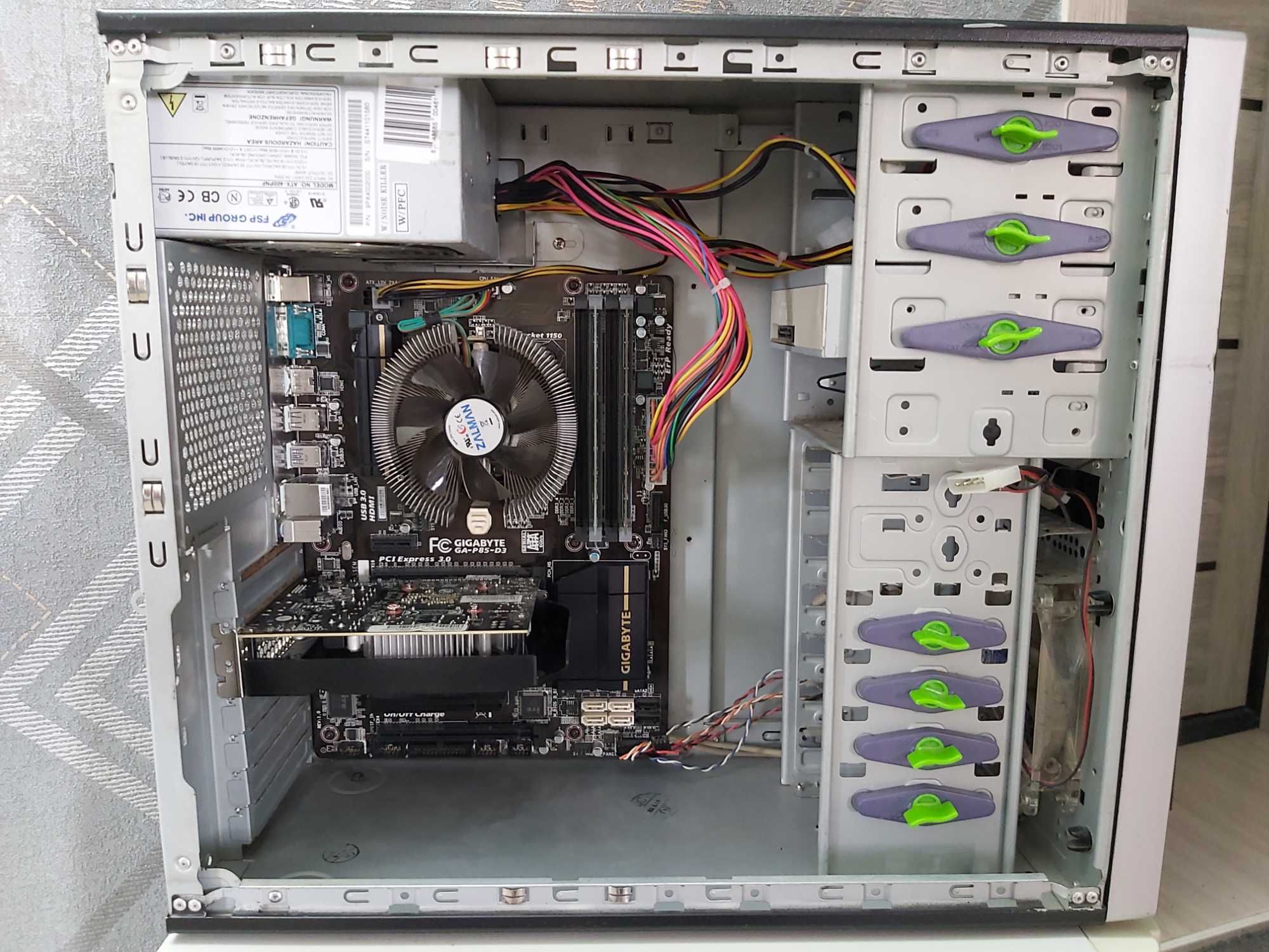 Компьютерный корпус Thermaltake Matrix