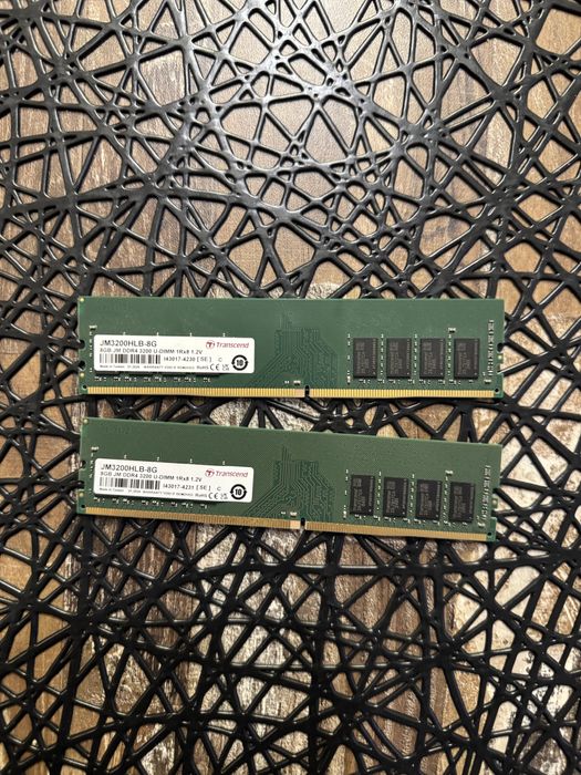 Рам памет DDR4 3200hz 2x8GB