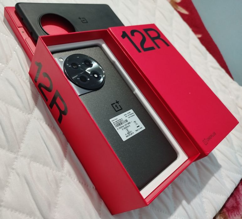 Мощный ОneРlus 12R