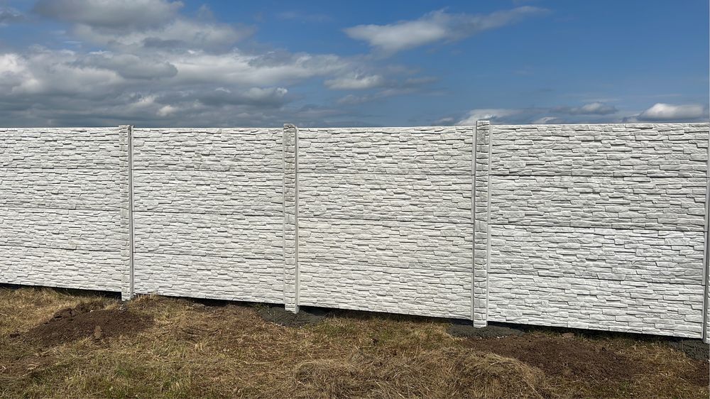 Gard placi beton si stalpi beton