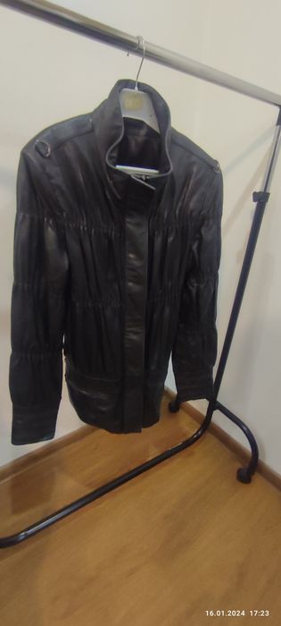 Дамско  кожено яке!